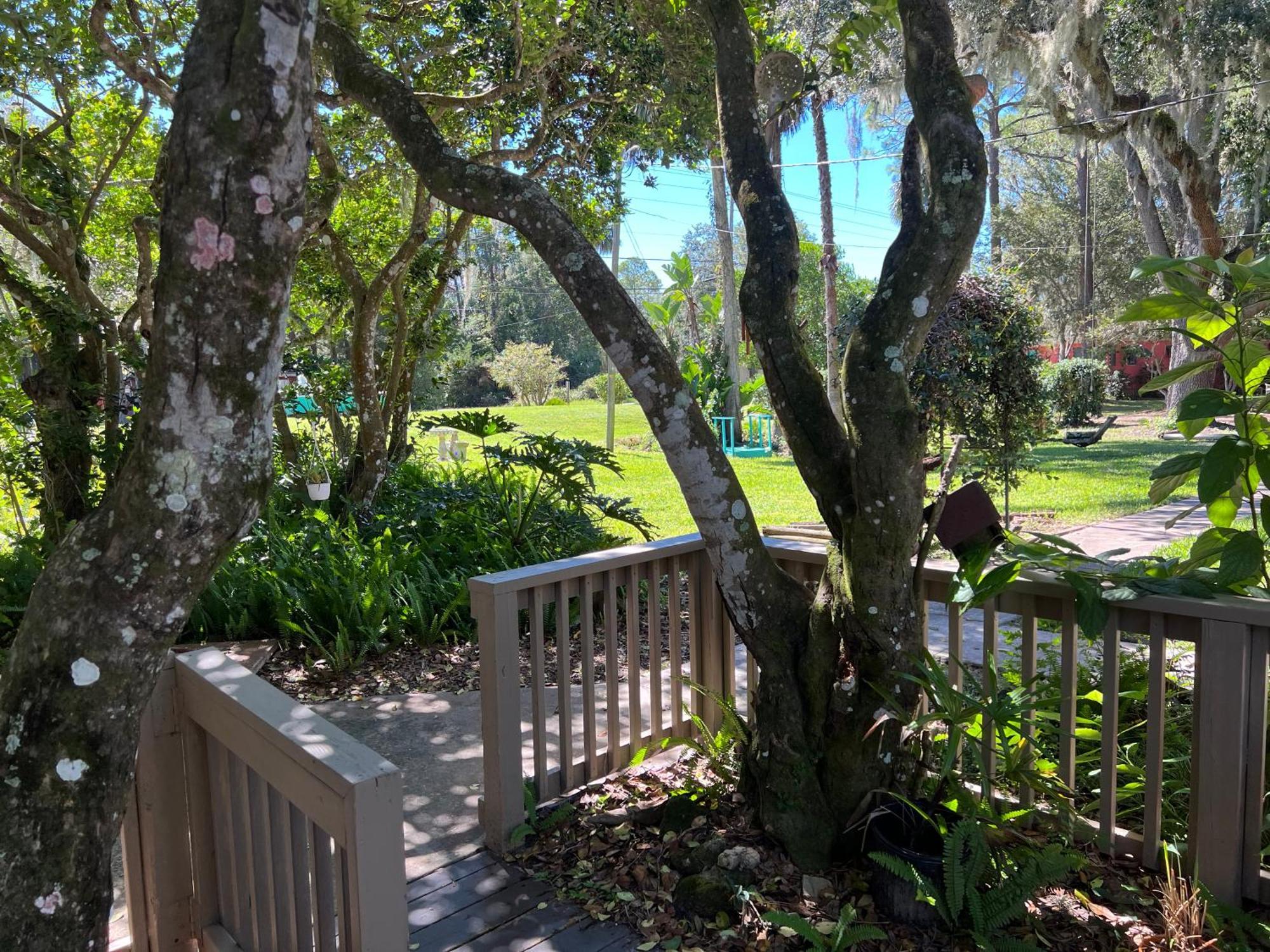 Nature Coast Inn & Cottages Inglis Exterior foto